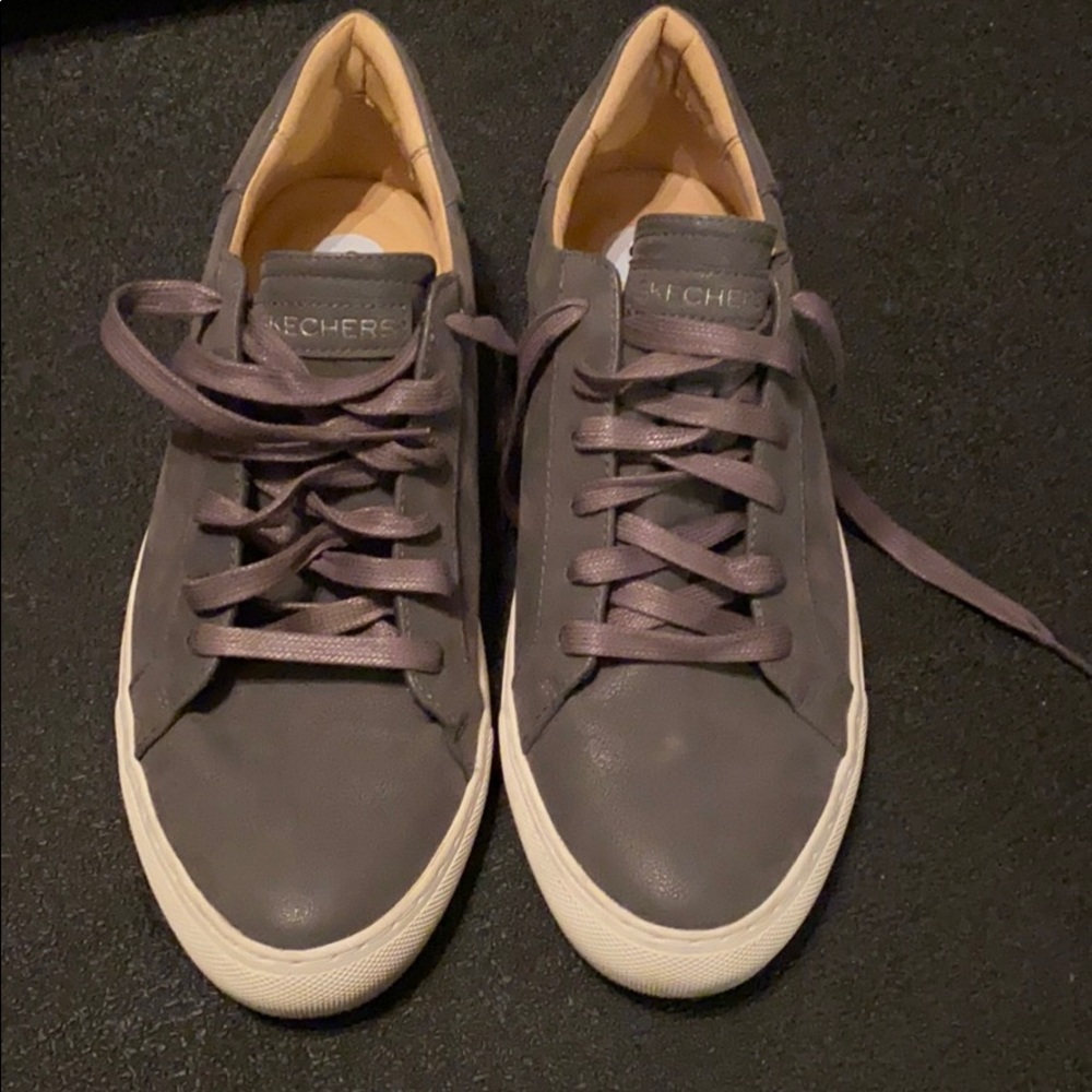 Women’s sketcher tennis